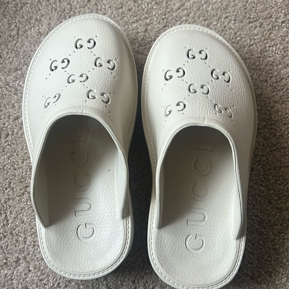 NOT AUTHENTICATED Gucci Mules